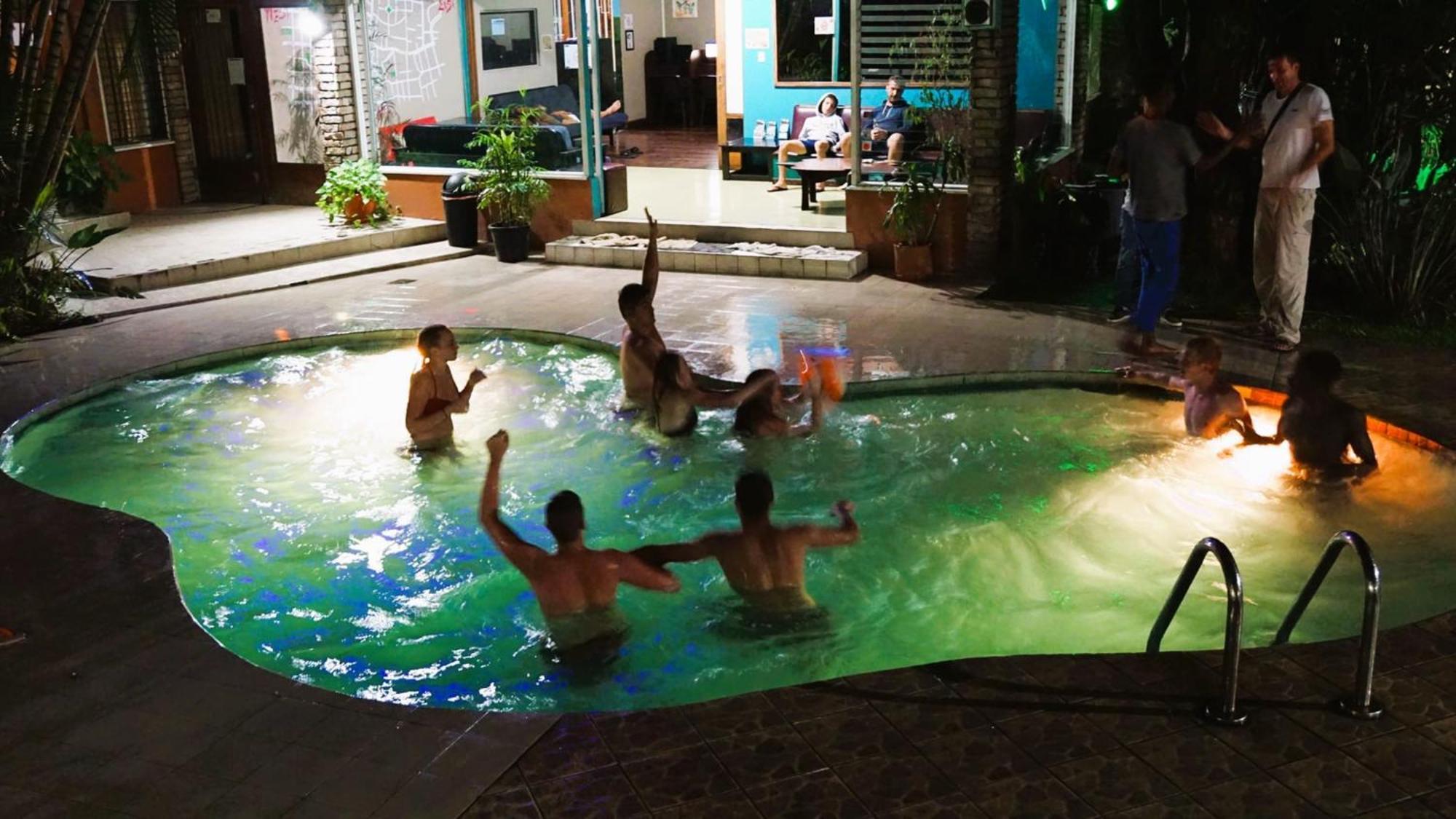 הוסטל סן חוזה Costa Rica Backpackers מראה חיצוני תמונה