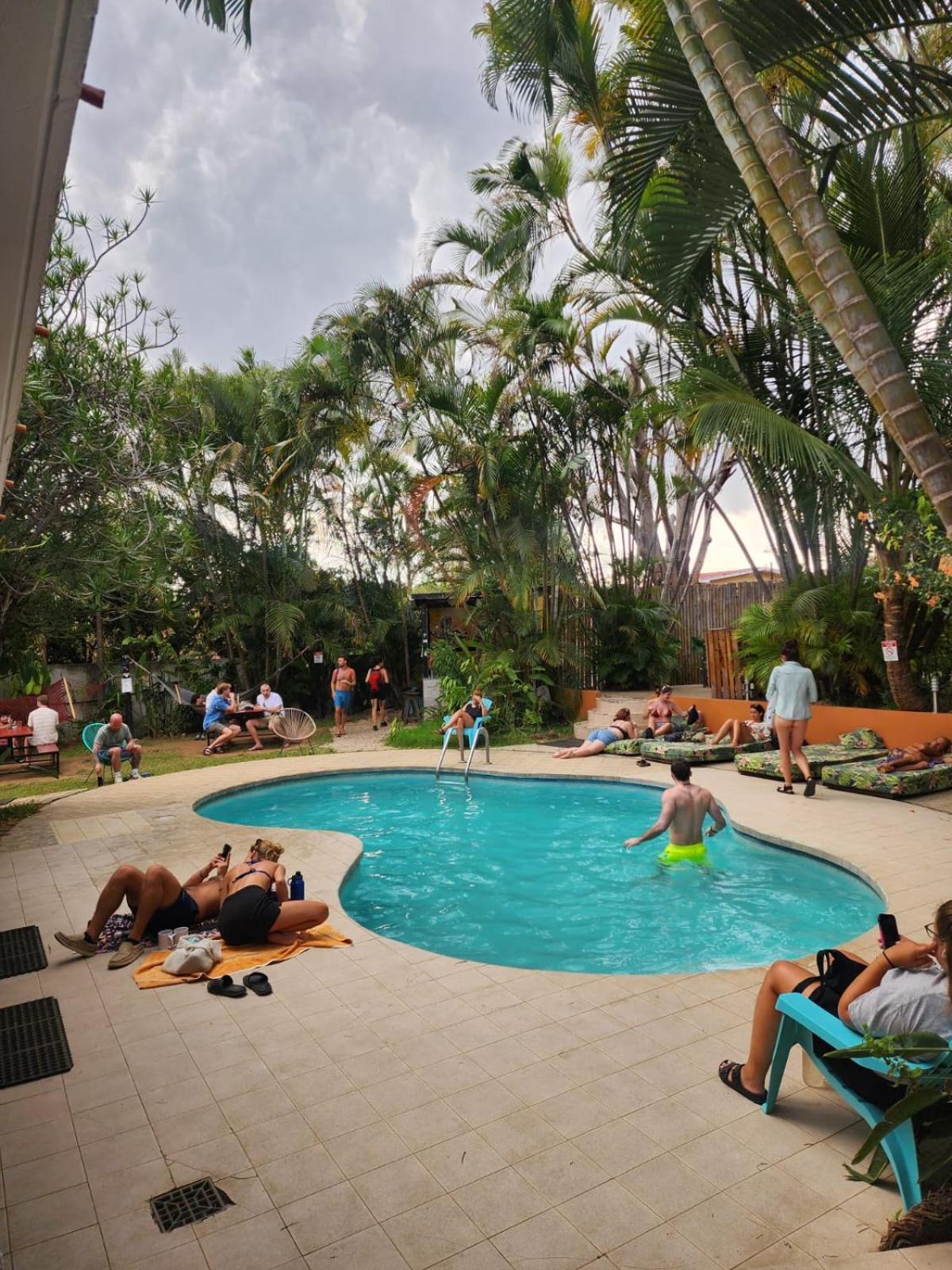 הוסטל סן חוזה Costa Rica Backpackers מראה חיצוני תמונה