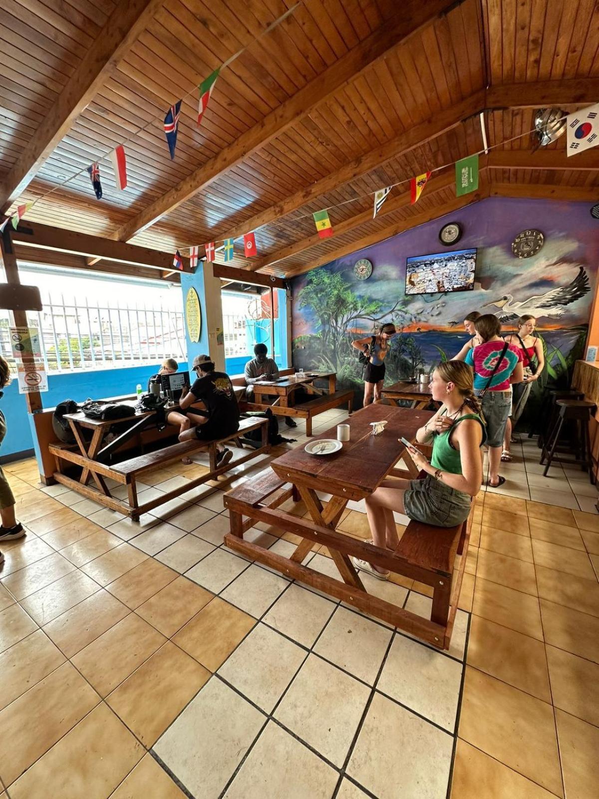 הוסטל סן חוזה Costa Rica Backpackers מראה חיצוני תמונה